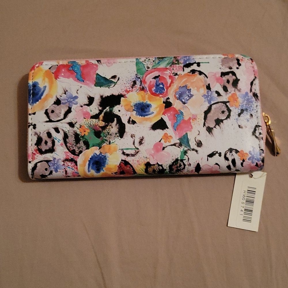 Wallet  - Picture 2 of 4